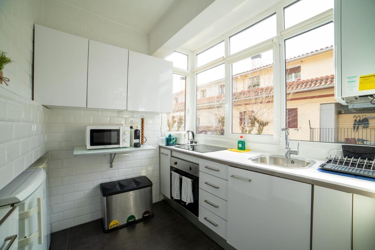Charming Sweet Rio Deba Apartment By Cisan Rentals Сан Себастиан Екстериор снимка